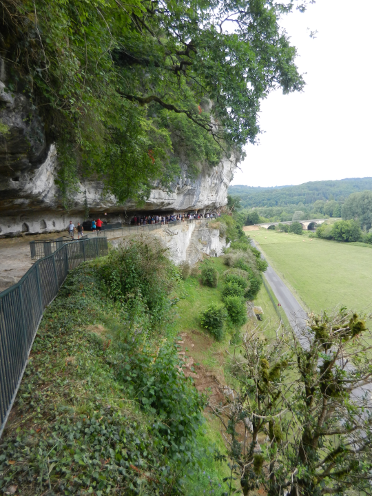 The first inhabitants lived probably more at the bottom of the rocks and later generations built their houses inside and higher up in the rocks.