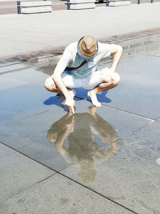 Me, flabbergasted by my reflection.